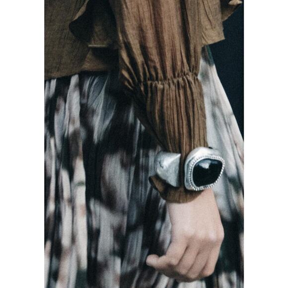 Zara Jewelry - NWT- Zara LARGE STONE BRACELET